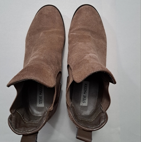Steve Madden Gianna Suede Booties   Size 9M - Picture 5 of 9